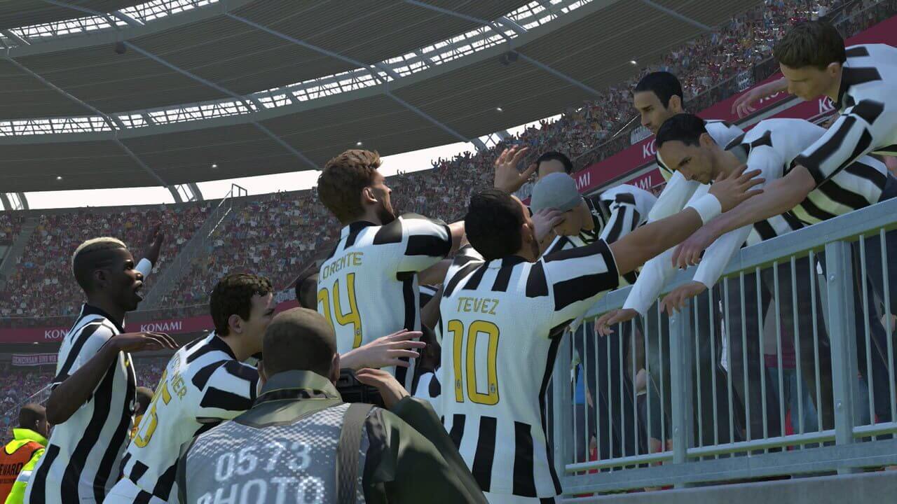 Скриншот Pro Evolution Soccer 2015